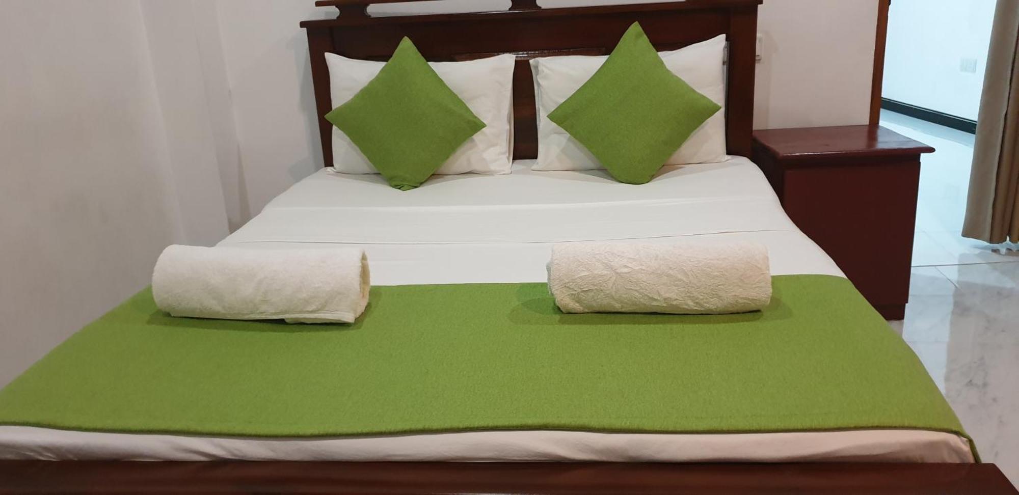 Enara Luxury Stay Katugastota Екстериор снимка